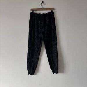 Camo Jogger Pants Charcoal Women’s Size 8 Athleisure Sporty Gym Workout Casual